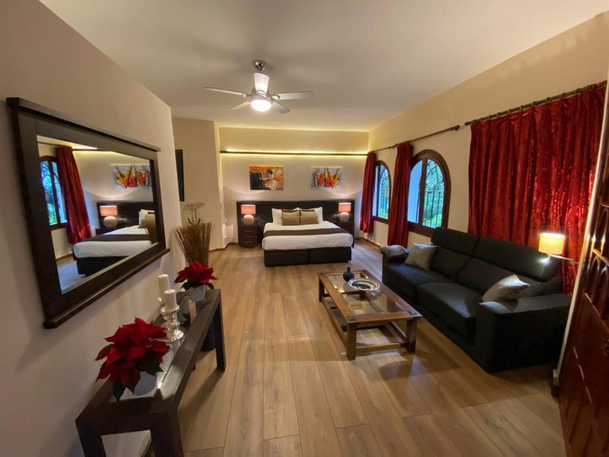 Villa Lámpara en la colina Benahavís Esterno foto