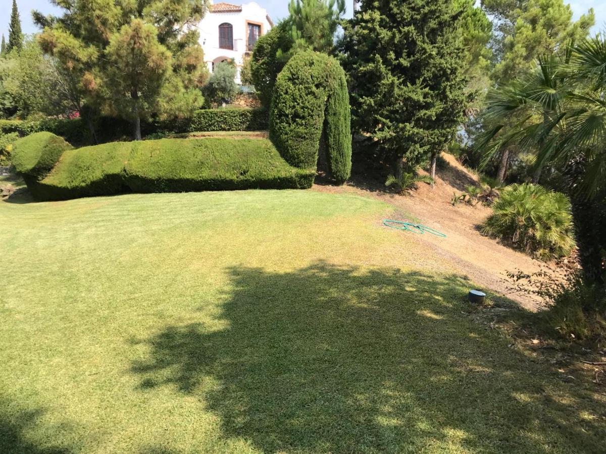 Villa Lámpara en la colina Benahavís Esterno foto